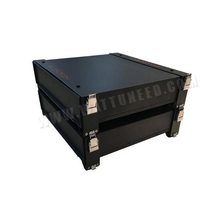 Stapelbare Batteriehalterungen Pylontech